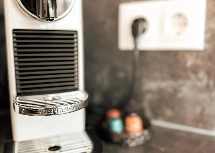 アパート Sonnenseite Mit Balkon In グラーツ