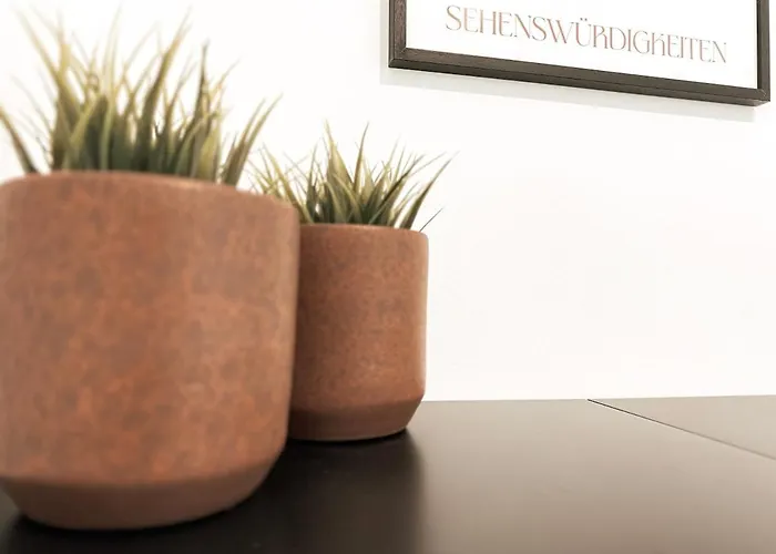 Sonnenseite Mit Balkon In