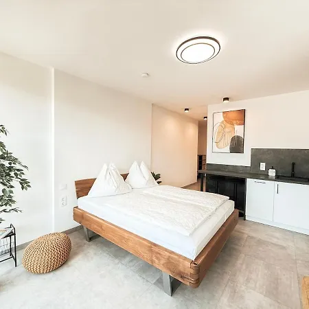 Sonnenseite Mit Balkon In Апартаменты