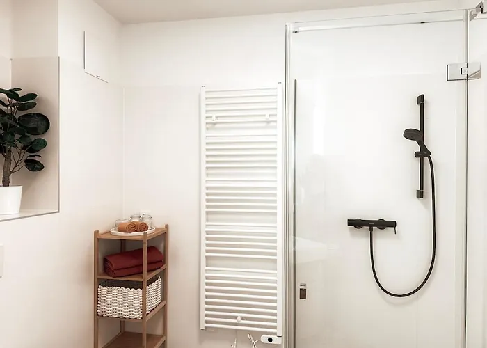 Sonnenseite Mit Balkon In Apartament *