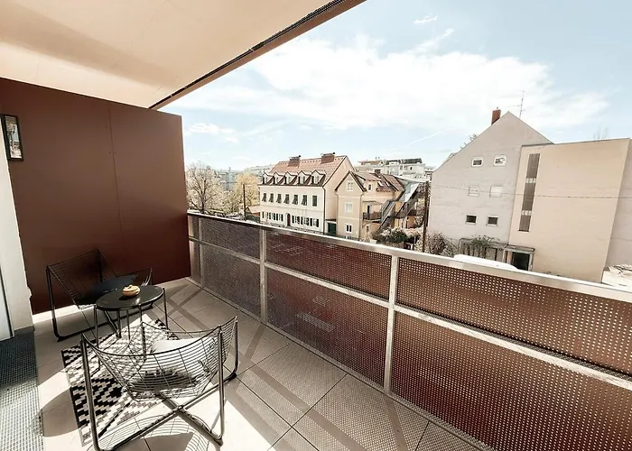Sonnenseite Mit Balkon In Apartament Graz